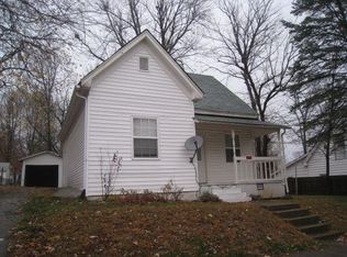 203 Williams St, Anna, IL 62906