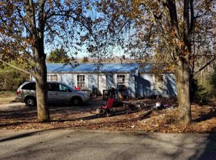 822 Short Bark Rd, Sweetwater, TN 37874