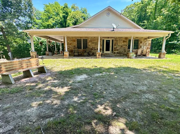 249 Cherry Blossom Trl, Dandridge, TN 37725