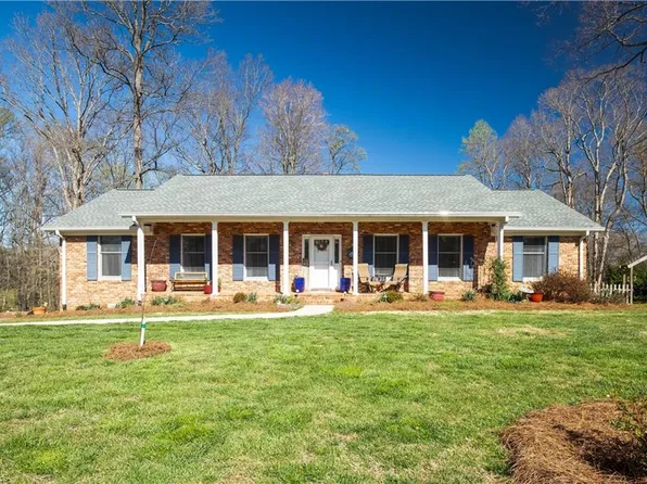 5309 Brittainywood Rd, Kernersville, NC 27284