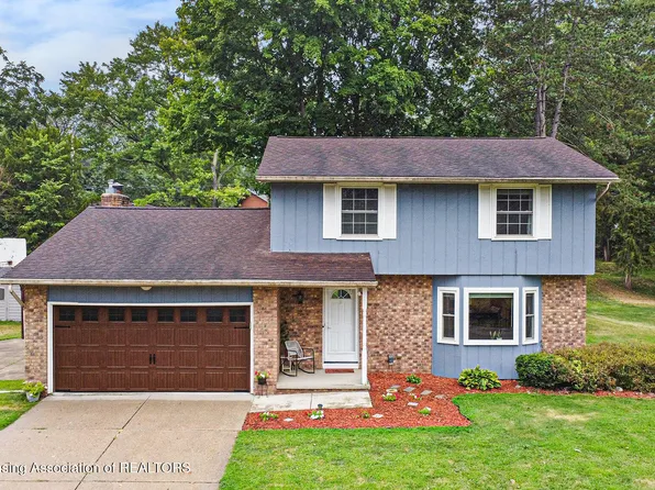 4629 Grandwoods Dr, Lansing, MI 48917