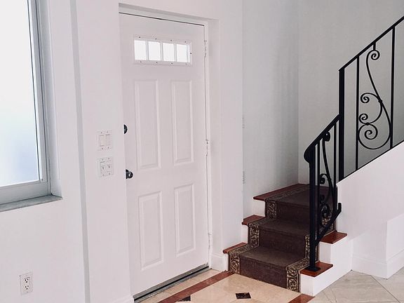 4th image of 710 Michigan Ave APT 8