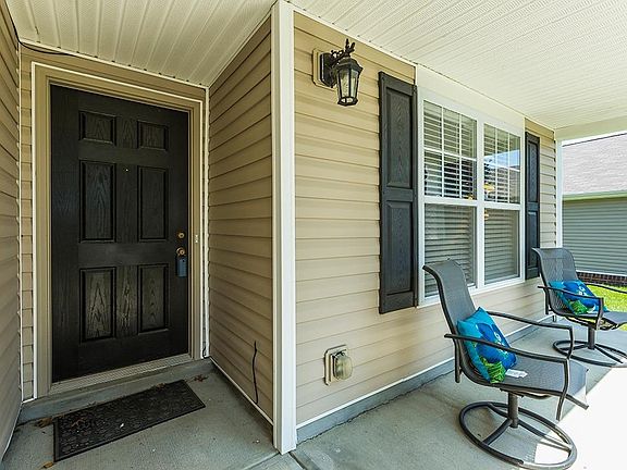 5th image of 717 Sage Dr