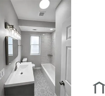 7316 S Calumet Ave #2 — Photo 6