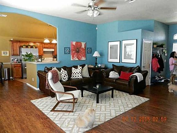 3rd image of 14013 Buttercup Cir
