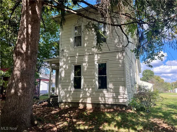 33 E Main St, Greenwich, OH 44837