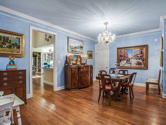 5th image of 127 Paddington Way