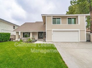 28365 Robin Ave, Santa Clarita, CA 91350