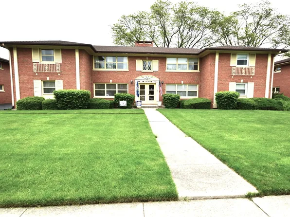 10740 W Cermak Rd APT 2W, Westchester, IL 60154