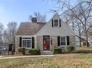 2209 NE Gaddy Rd, Kansas City, MO 64118