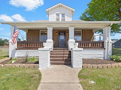 709 W Main St, Mount Olive, IL, 62069