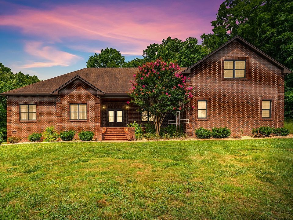 1st image of 18 Tisdale Ln