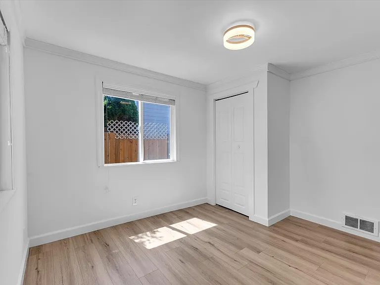 6211 W Magnolia Ave — Photo 22