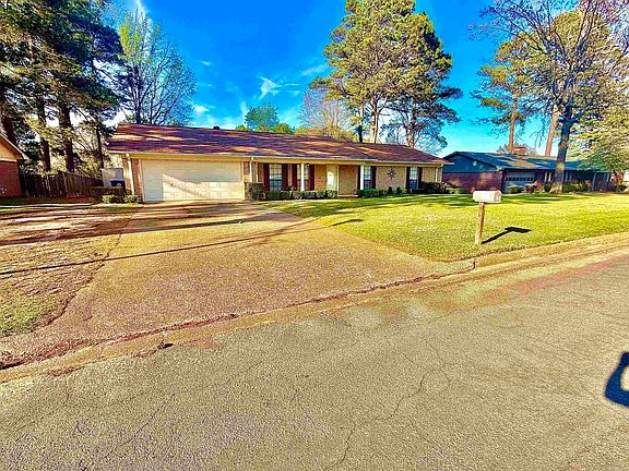 2nd image of 1354 Camellia Dr