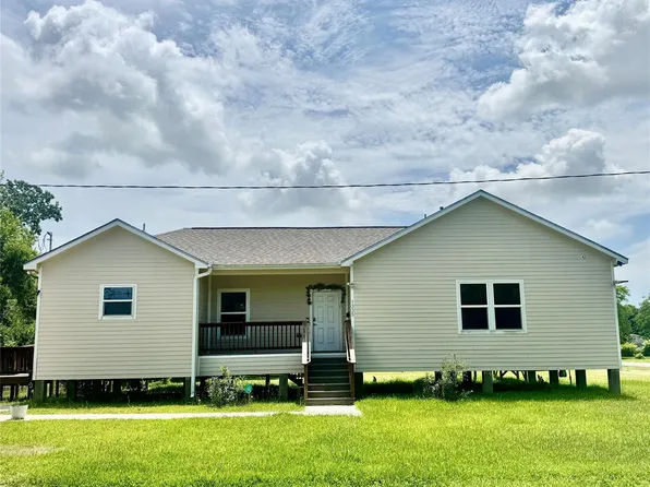 1335 Nashville Ave, Port Arthur, TX 77640