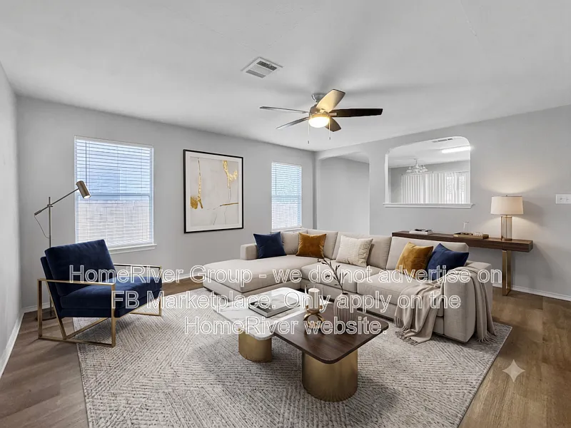 3 bed, 2.0 bath, 1380 sqft, $1,545 — Photo 2