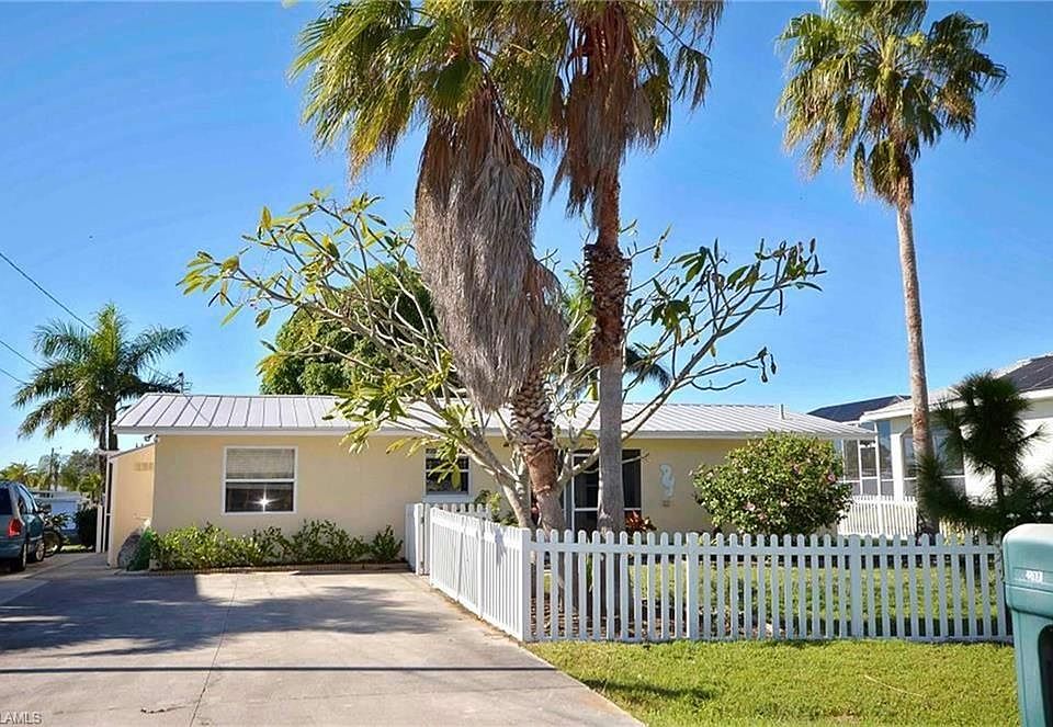 1st image of 2701 Egret Ct