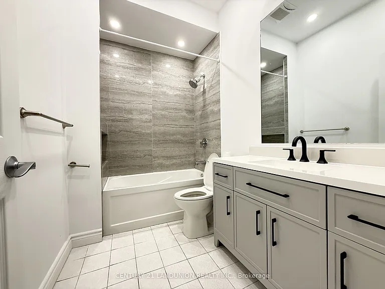 457 Ossington Ave — Photo 4