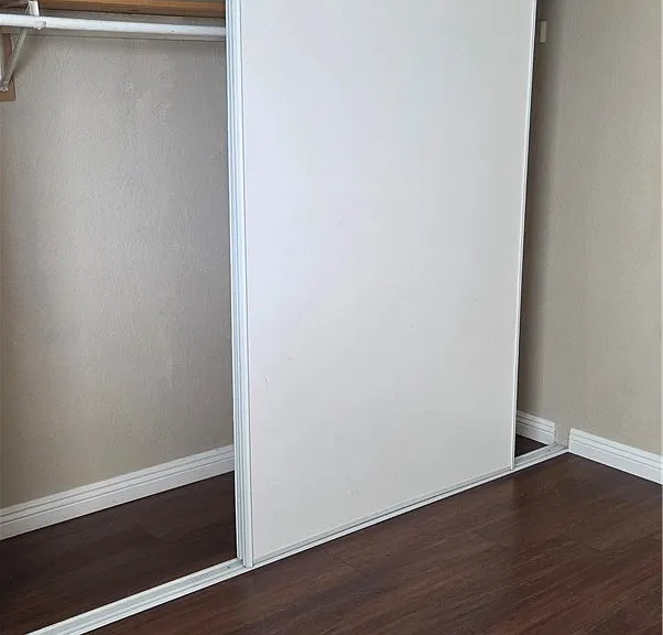 571 Roxella Ln #C — Photo 5