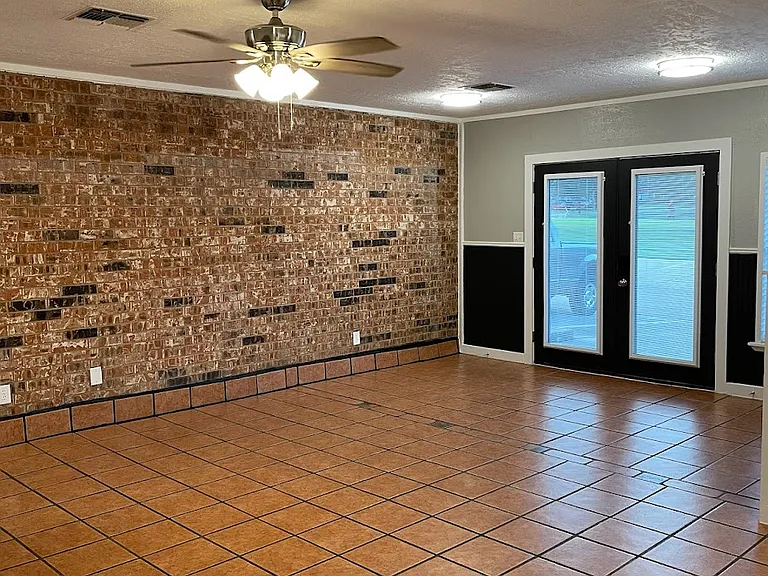 Park Place Apartments — Photo 32