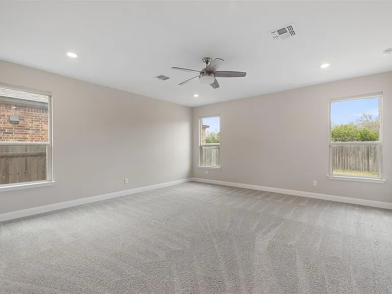 1709 Stinnett Dr — Photo 17