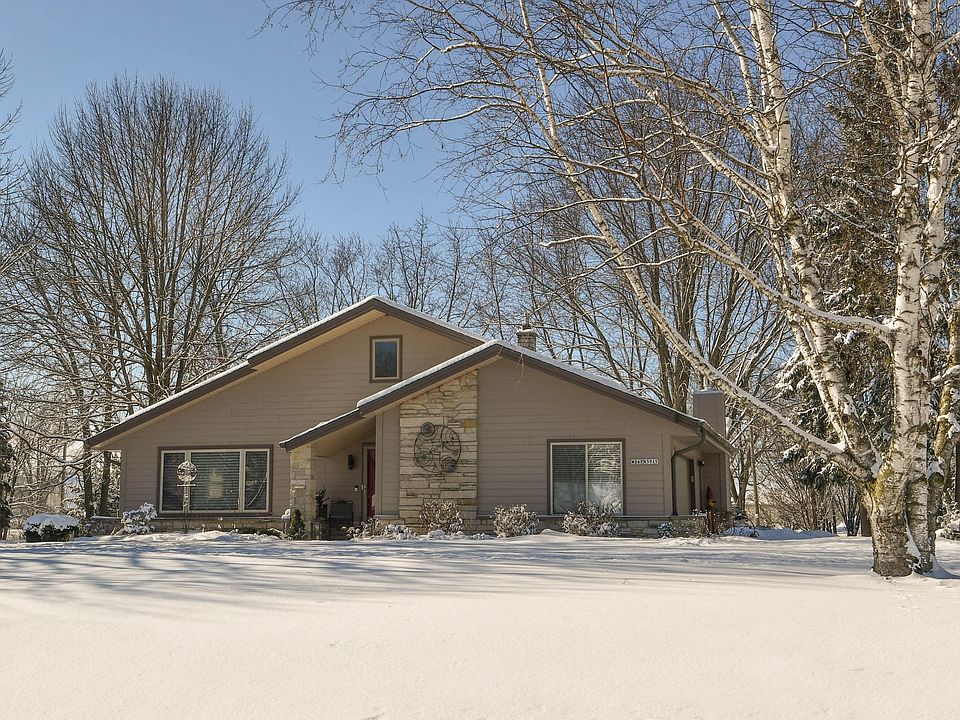 1st image of W267N5915 Mountain Meadows Dr