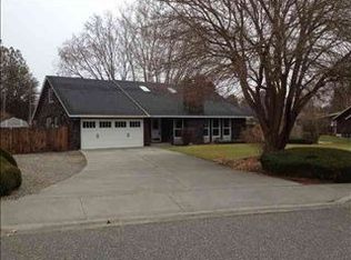2460 Alexander Ave, Richland, WA 99354