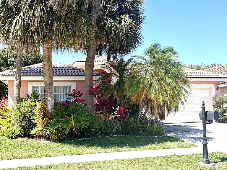 3771 Newport Ave — Photo 3