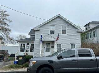 10 Elm St, Webster, MA 01570