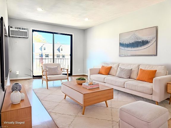 4th image of 36 Main St APT 26