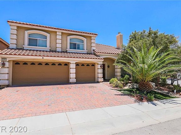 2nd image of 8290 Trinity Oaks Ct