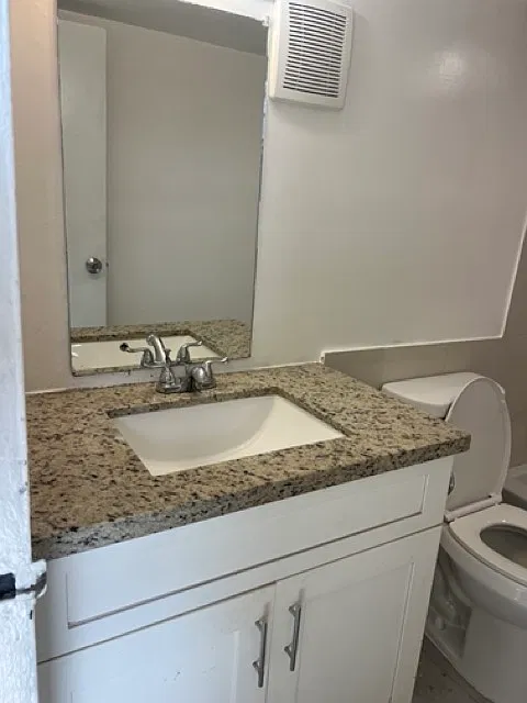 3 bed, 2.5 bath, 1430 sqft, $2,500 — Photo 3