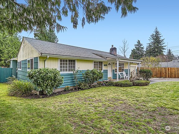 2nd image of 15814 32nd Avenue NE