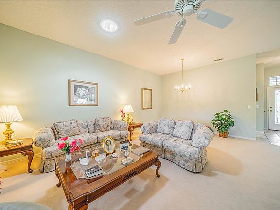 4th image of 940 Villeroy Greens Dr #940