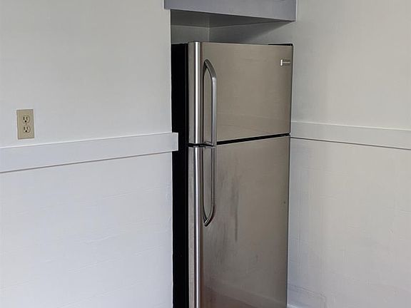 5th image of 185 Dolores St #5