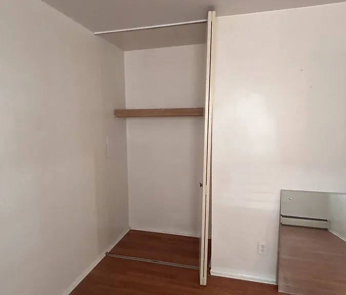 910 Packard St — Photo 24
