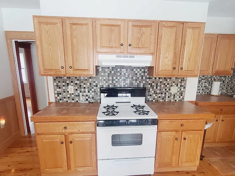 91 Cornell St #1 — Photo 14