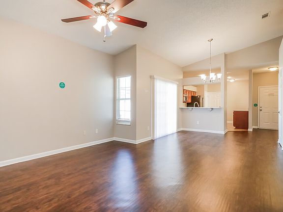 4th image of 1634 Ashmore Green Dr