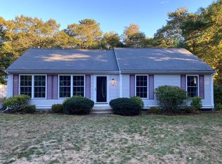 34 Nightingale Rd, Plymouth, MA 02360