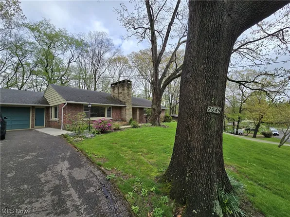 2049 Allandale Dr, Wooster, OH 44691