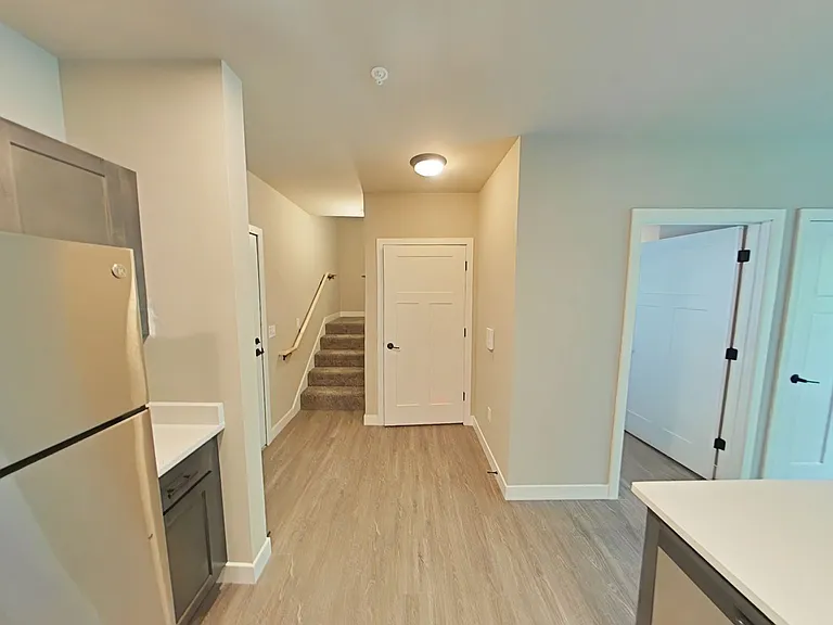 Beaverbrook Apartments — Photo 82