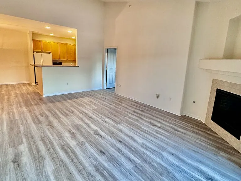 8457 S Hoyt Way #303 — Photo 19