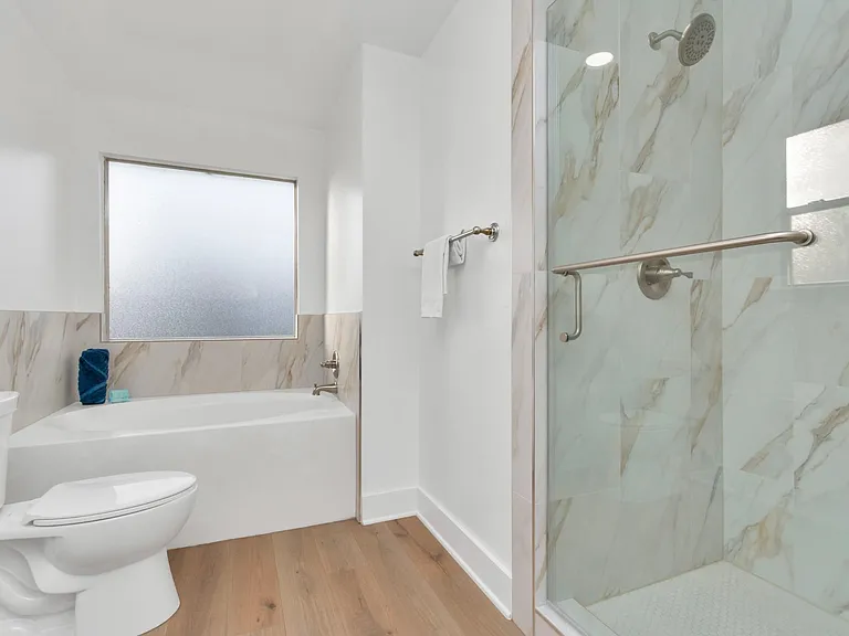 21635 Sandystone Ln — Photo 28