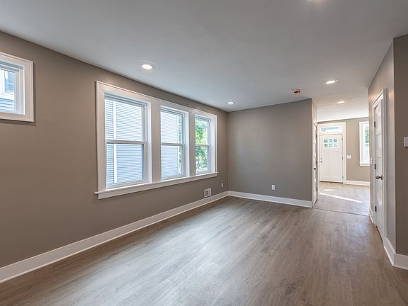 5th image of 531 N Euclid Ave