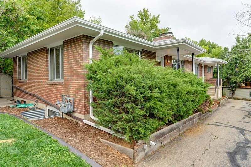 4 bed, 1550 sqft, $5,960 — Photo 4