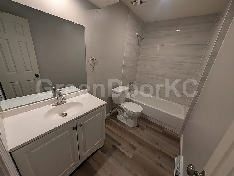 16520 W 141st St — Photo 16