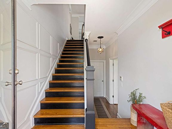 2nd image of 1258 Dekalb Ave NE APT 127
