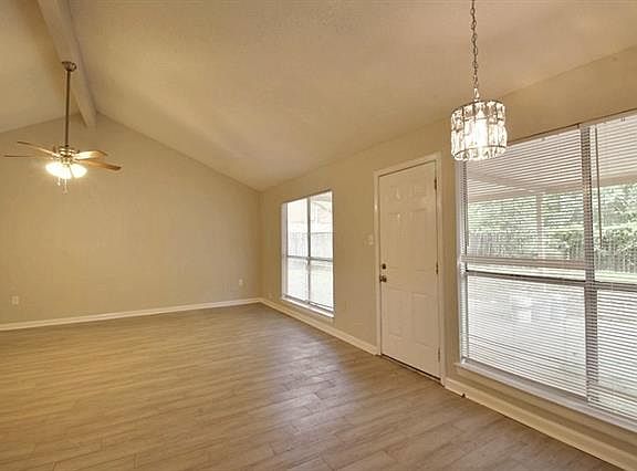 5th image of 2928 English Colony Dr