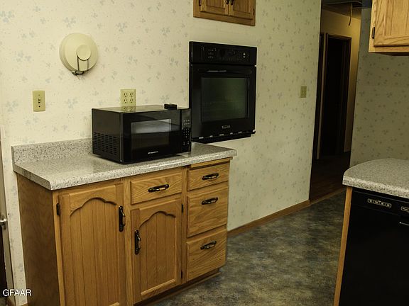 4th image of 2507 Clover Dr