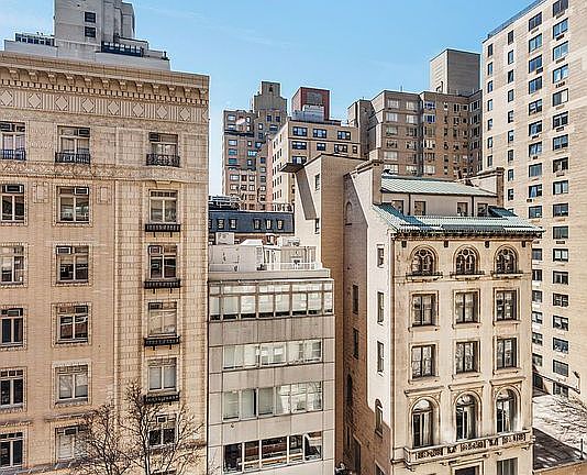 3rd image of 11 E 87th St APT 8G